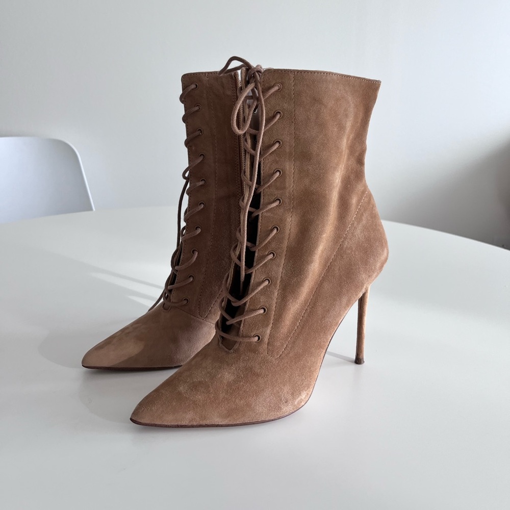Steve Madden Valencia Boot
